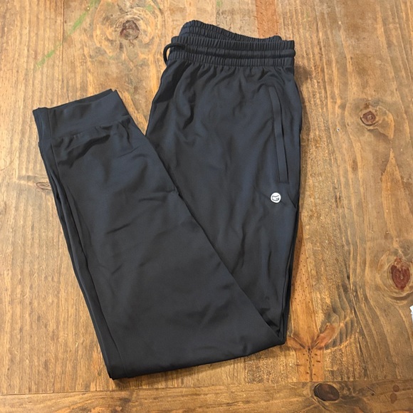 Gradual Pants - Women's Black Track Joggers with Elastic Waist